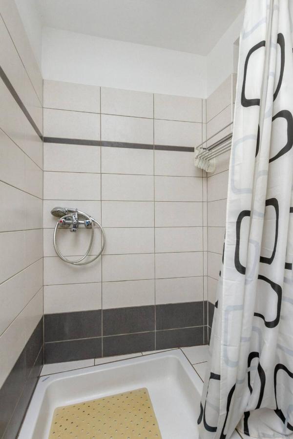 Aparrtment Terra- Combine Beach&Old Town Apartment Сплит Екстериор снимка