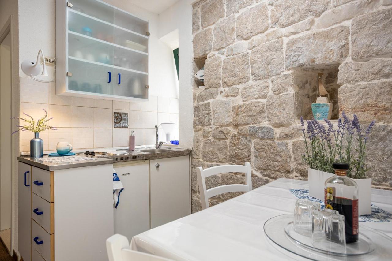 Aparrtment Terra- Combine Beach&Old Town Apartment Сплит Екстериор снимка